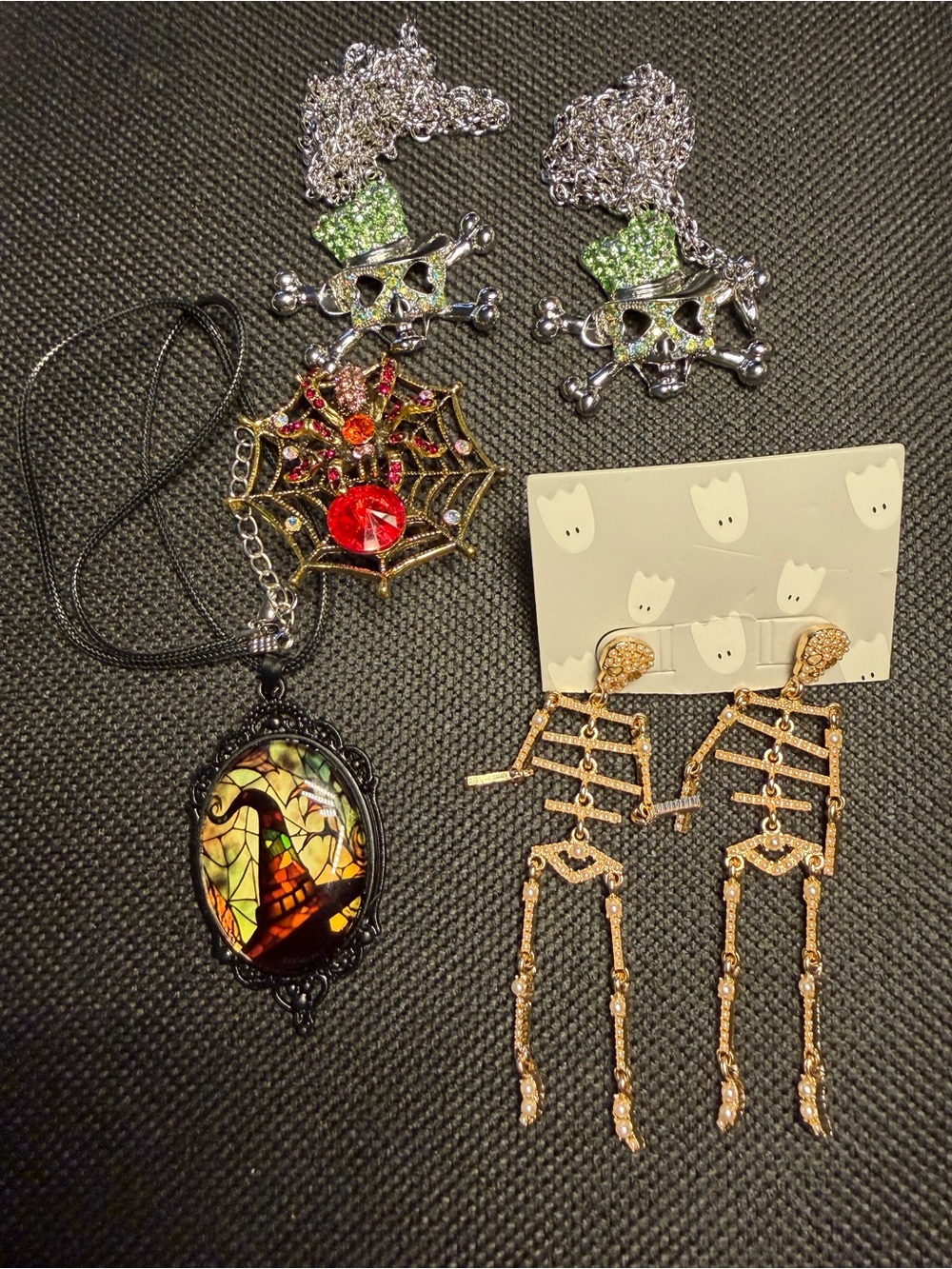 NWT 5Halloween Jewelry Lot Skeleton Earrings Spider Pin Necklace Witch Cam